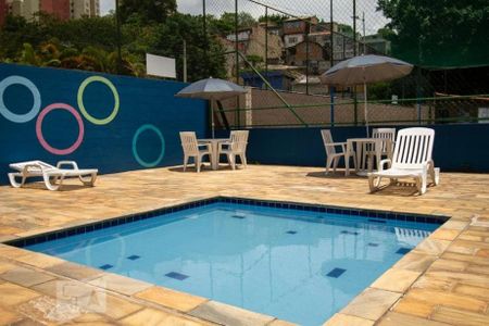 Apartamento à venda com 57m², 2 quartos e 1 vaga Apartamento à venda com 57m², 2 quartos e 1 vagaÁrea comum - Piscina