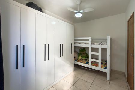 Apartamento para alugar com 80m², 2 quartos e 2 vagas Apartamento para alugar com 80m², 2 quartos e 2 vagasQuarto