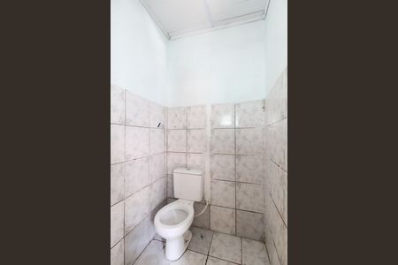 Casa à venda com 250m², 4 quartos e sem vaga Casa à venda com 250m², 4 quartos e sem vagaBanheiro