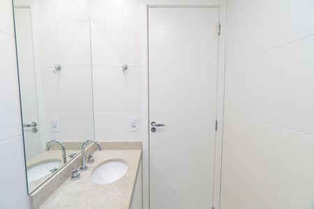 Apartamento para alugar com 63m², 2 quartos e 1 vaga Apartamento para alugar com 63m², 2 quartos e 1 vagaBanheiro Social