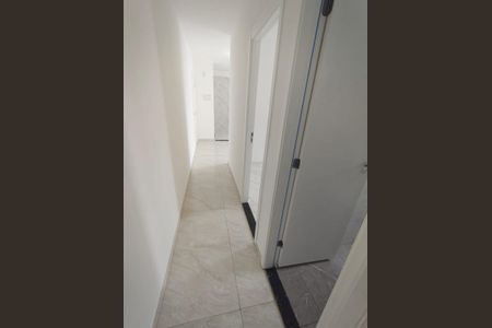 Corredor de apartamento para alugar com 2 quartos, 48m² em Cidade Ocian, Praia Grande