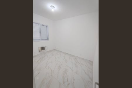 Quarto de apartamento para alugar com 2 quartos, 48m² em Cidade Ocian, Praia Grande