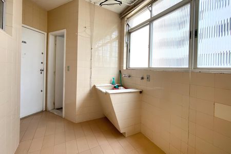 Apartamento à venda com 165m², 4 quartos e 1 vagaÁrea de Serviço