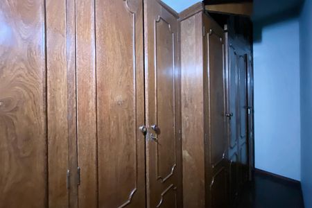 Apartamento à venda com 165m², 4 quartos e 1 vagaCloset da suíte 1