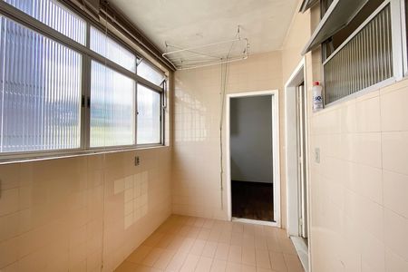 Apartamento à venda com 165m², 4 quartos e 1 vagaÁrea de Serviço