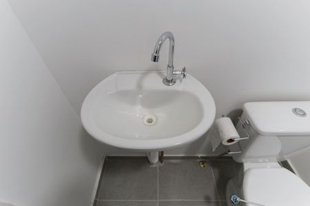 Apartamento para alugar com 40m², 2 quartos e sem vaga Apartamento para alugar com 40m², 2 quartos e sem vagaBanheiro