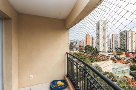 Apartamento à venda com 80m², 3 quartos e 2 vagasVaranda