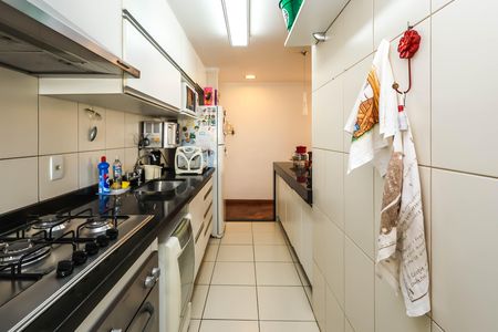 Apartamento à venda com 80m², 3 quartos e 2 vagasCozinha