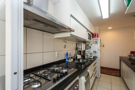 Apartamento à venda com 80m², 3 quartos e 2 vagasCozinha