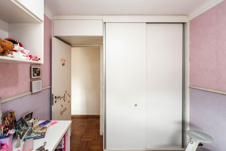 Apartamento à venda com 80m², 3 quartos e 2 vagasQuarto 3