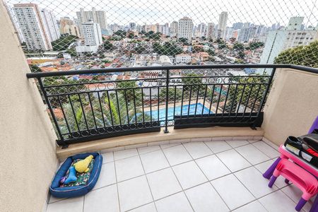 Apartamento à venda com 80m², 3 quartos e 2 vagasVaranda