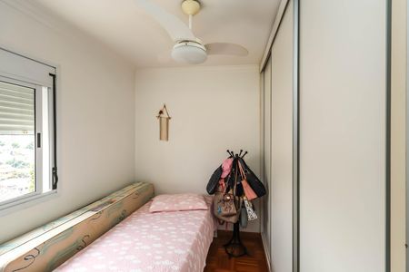 Apartamento à venda com 80m², 3 quartos e 2 vagasQuarto 2
