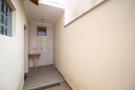 Casa para alugar com 104m², 3 quartos e 4 vagas Casa para alugar com 104m², 3 quartos e 4 vagasÁrea de Serviço