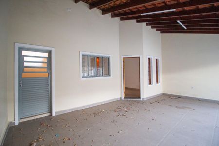 Casa para alugar com 104m², 3 quartos e 4 vagas Casa para alugar com 104m², 3 quartos e 4 vagasGaragem