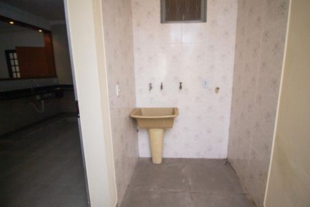 Casa para alugar com 104m², 3 quartos e 4 vagas Casa para alugar com 104m², 3 quartos e 4 vagasÁrea de Serviço