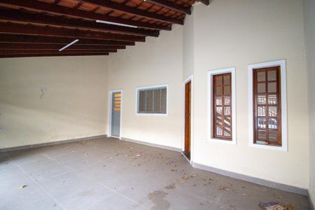 Casa para alugar com 104m², 3 quartos e 4 vagas Casa para alugar com 104m², 3 quartos e 4 vagasGaragem