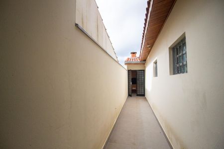 Casa para alugar com 104m², 3 quartos e 4 vagas Casa para alugar com 104m², 3 quartos e 4 vagasCorredor