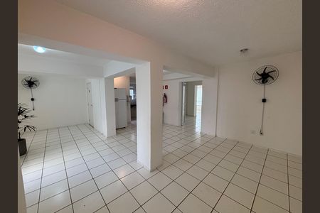 Apartamento à venda com 49m², 2 quartos e 1 vaga Apartamento à venda com 49m², 2 quartos e 1 vagaSalão de festas