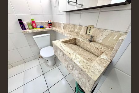 Apartamento à venda com 49m², 2 quartos e 1 vaga Apartamento à venda com 49m², 2 quartos e 1 vagaBanheiro