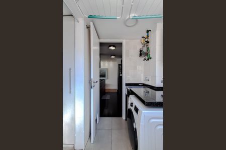 Apartamento à venda com 150m², 3 quartos e 3 vagas Apartamento à venda com 150m², 3 quartos e 3 vagasÁrea de Serviço