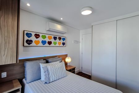 Apartamento à venda com 150m², 3 quartos e 3 vagas Apartamento à venda com 150m², 3 quartos e 3 vagasQuarto 2 - Suíte