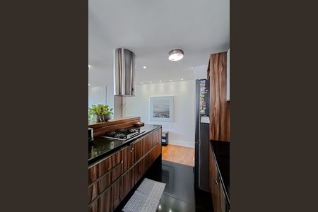Apartamento à venda com 150m², 3 quartos e 3 vagas Apartamento à venda com 150m², 3 quartos e 3 vagasCozinha