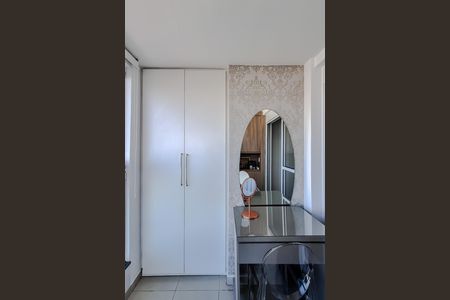 Apartamento à venda com 150m², 3 quartos e 3 vagas Apartamento à venda com 150m², 3 quartos e 3 vagasVaranda da Suíte 3