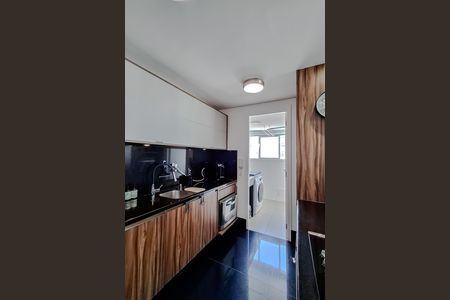 Apartamento à venda com 150m², 3 quartos e 3 vagas Apartamento à venda com 150m², 3 quartos e 3 vagasCozinha
