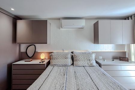 Apartamento à venda com 150m², 3 quartos e 3 vagas Apartamento à venda com 150m², 3 quartos e 3 vagasQuarto 1 - Suíte
