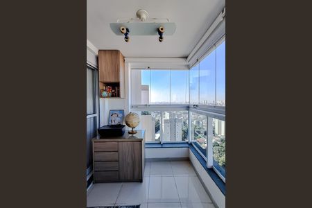 Apartamento à venda com 150m², 3 quartos e 3 vagas Apartamento à venda com 150m², 3 quartos e 3 vagasVaranda da Suíte 2