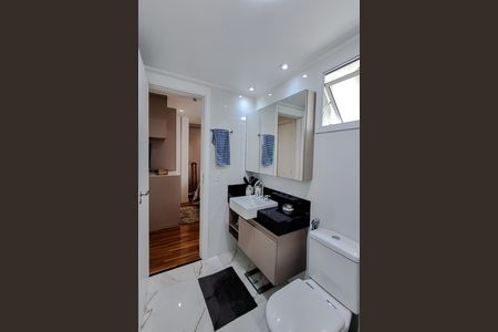 Apartamento à venda com 150m², 3 quartos e 3 vagas Apartamento à venda com 150m², 3 quartos e 3 vagasBanheiro da Suíte