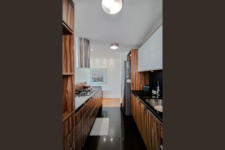 Apartamento à venda com 150m², 3 quartos e 3 vagas Apartamento à venda com 150m², 3 quartos e 3 vagasCozinha