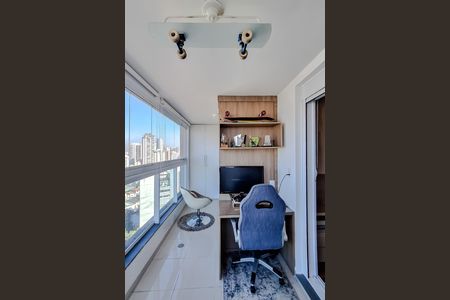 Apartamento à venda com 150m², 3 quartos e 3 vagas Apartamento à venda com 150m², 3 quartos e 3 vagasVaranda da Suíte 2