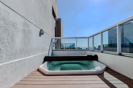 Apartamento à venda com 150m², 3 quartos e 3 vagas Apartamento à venda com 150m², 3 quartos e 3 vagasÁrea externa