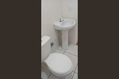 Apartamento para alugar com 40m², 2 quartos e 1 vaga Apartamento para alugar com 40m², 2 quartos e 1 vagaBanheiro social