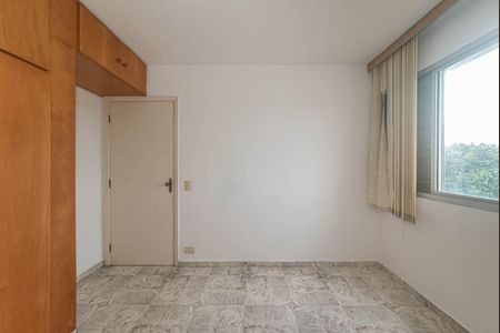 Apartamento para alugar com 64m², 2 quartos e sem vaga