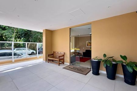 Apartamento para alugar com 64m², 2 quartos e sem vaga
