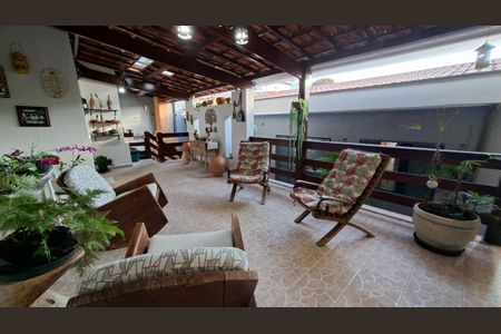 Casa à venda com 240m², 4 quartos e 3 vagas Casa à venda com 240m², 4 quartos e 3 vagasFoto 23