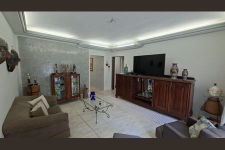 Foto 02 de casa à venda com 4 quartos, 240m² em Vila Joaquim Inacio, Campinas