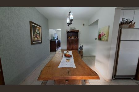 Casa à venda com 240m², 4 quartos e 3 vagas Casa à venda com 240m², 4 quartos e 3 vagasFoto 11