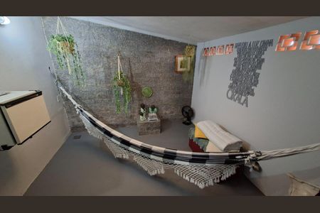 Casa à venda com 240m², 4 quartos e 3 vagas Casa à venda com 240m², 4 quartos e 3 vagasCasa do Fundo