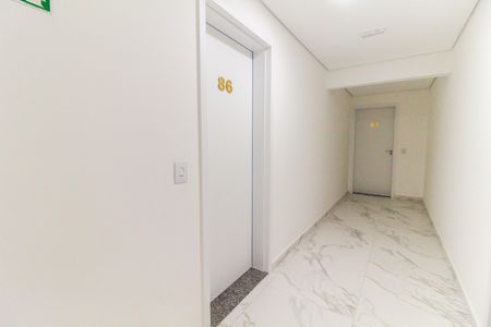 Apartamento para alugar com 36m², 1 quarto e sem vaga Apartamento para alugar com 36m², 1 quarto e sem vagaHall