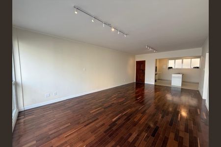 Apartamento à venda com 123m², 3 quartos e 1 vaga Apartamento à venda com 123m², 3 quartos e 1 vagaSala