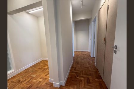 Apartamento à venda com 123m², 3 quartos e 1 vaga Apartamento à venda com 123m², 3 quartos e 1 vagaCorredor