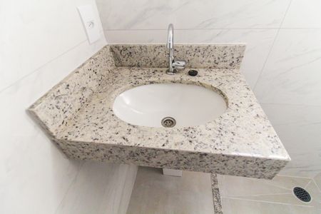Apartamento para alugar com 36m², 1 quarto e sem vaga Apartamento para alugar com 36m², 1 quarto e sem vagaBanheiro