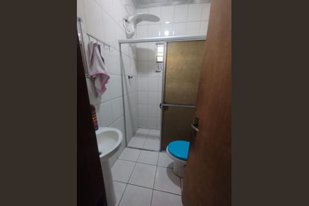 Banheiro de casa à venda com 4 quartos, 125m² em Vila Lucinda, Santo André