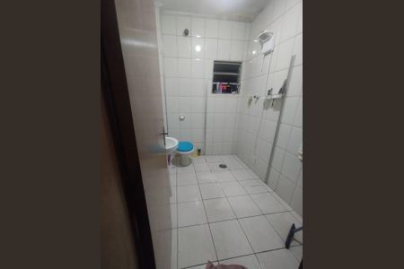 Banheiro de casa à venda com 4 quartos, 125m² em Vila Lucinda, Santo André