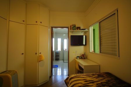 Casa à venda com 377m², 4 quartos e 4 vagasSuíte 2
