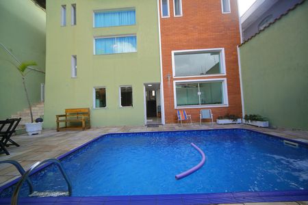 Casa à venda com 377m², 4 quartos e 4 vagasQuintal