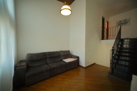 Casa à venda com 377m², 4 quartos e 4 vagasSala de TV 